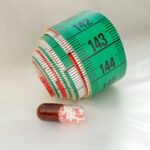 Immagine di una persona che consulta un medico riguardo al semaglutide per la perdita di peso.